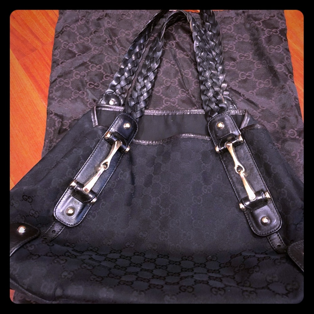 Gucci Pelham shoulder bag medium